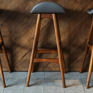 Chairs & Stools